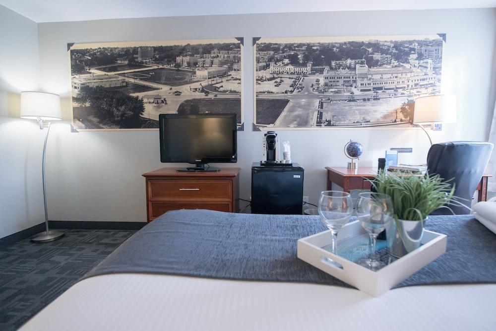 Hotel Westport Kansas City, Tapestry Collection By Hilton Exterior photo