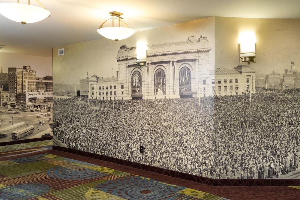 Hotel Westport Kansas City, Tapestry Collection By Hilton Exterior photo